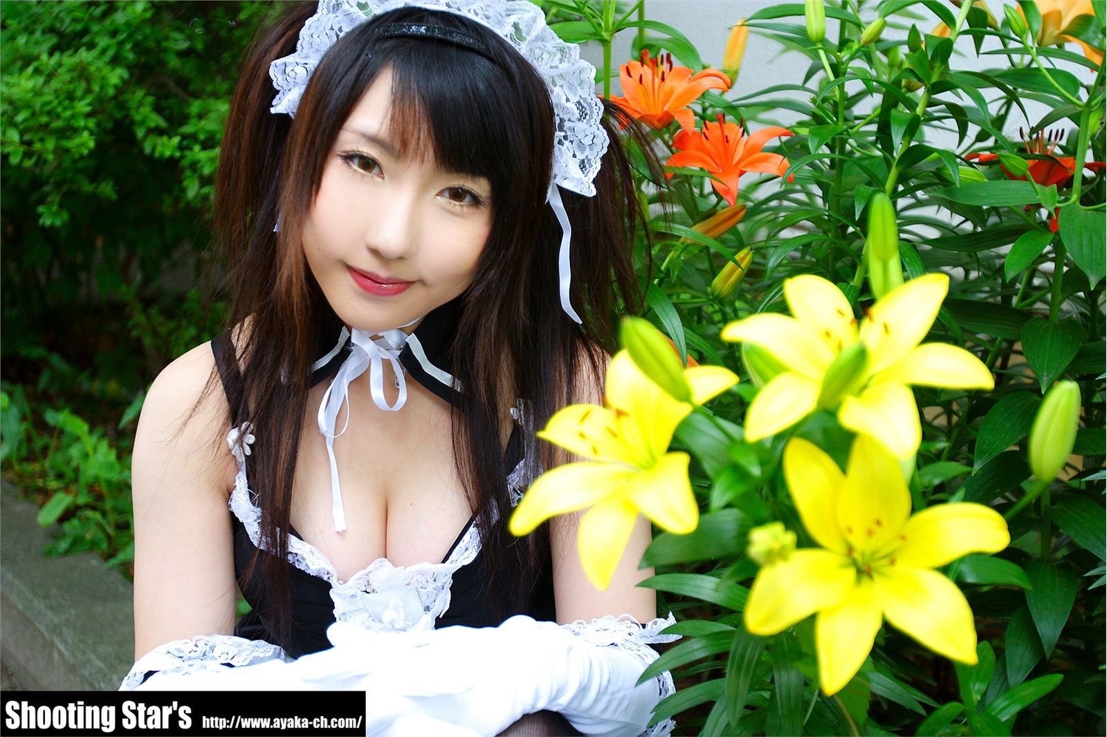 [Cosplay]  Sexy Maid with big boobs